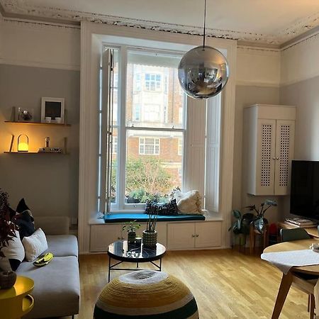 Gorgeous 2 Bedroom Flat In Charming Swiss Cottage Londra Esterno foto