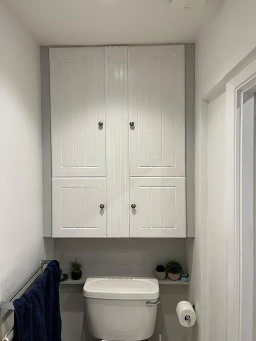 Gorgeous 2 Bedroom Flat In Charming Swiss Cottage Londra Esterno foto
